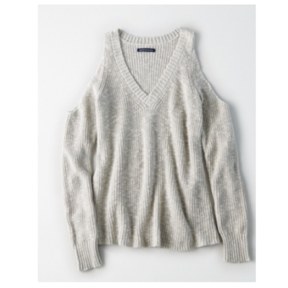 AE COLD SHOULDER V-NECK PULLOVER